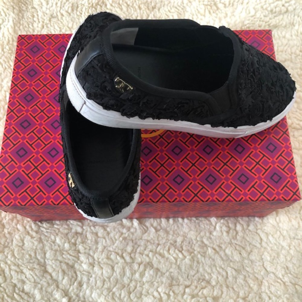 rosette slip-on-sneaker - Picture 2 of 3